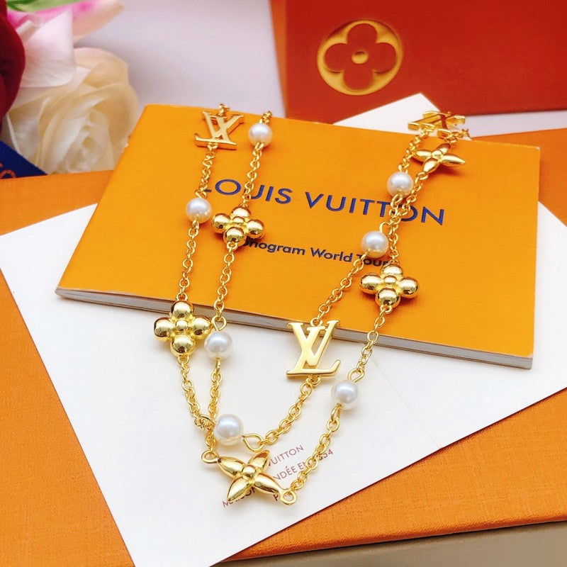 18K Louis Vuitton Idylle Blossom Monogram Necklace