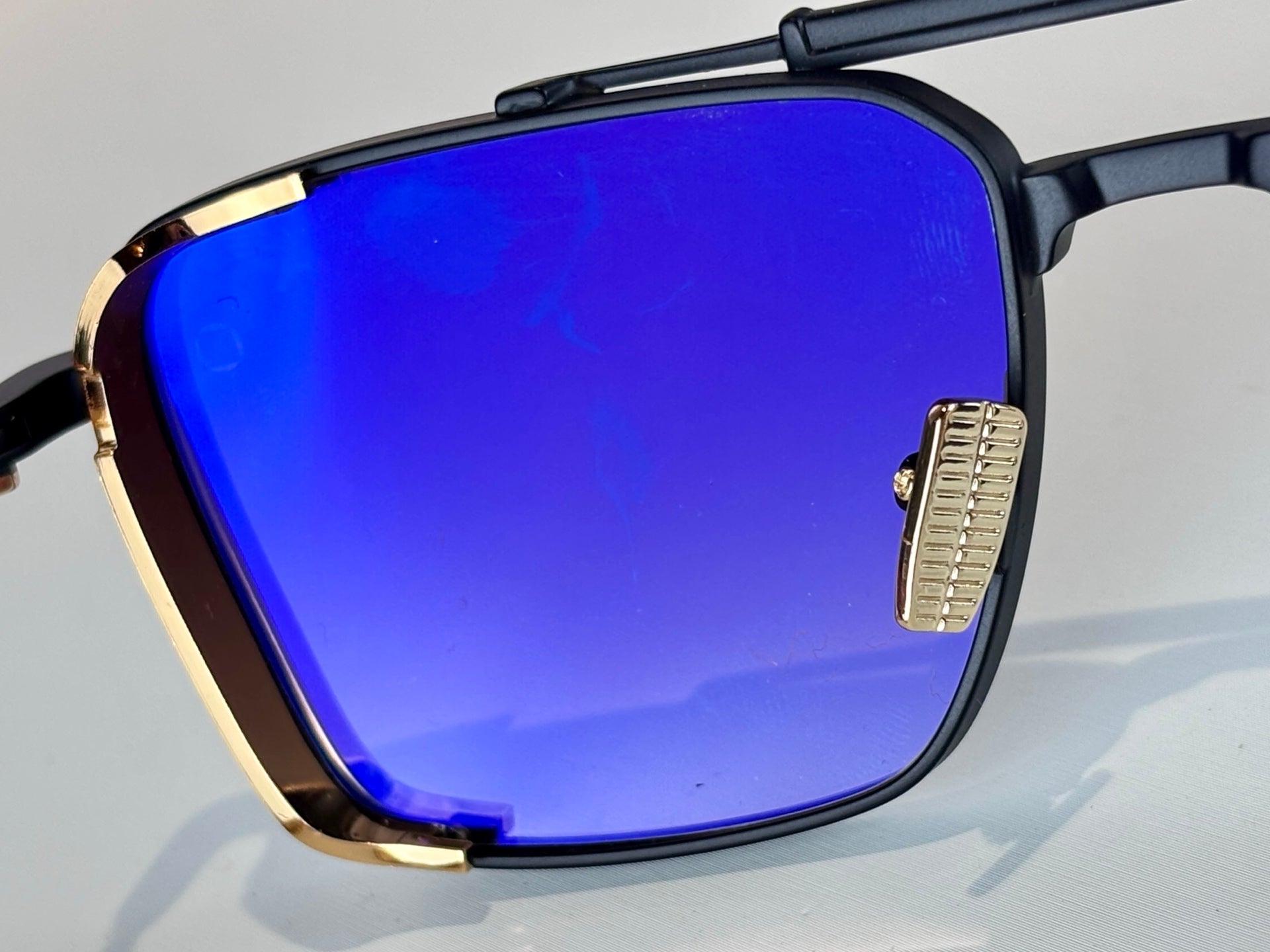 AKONI Sunglasses-HERA AKS-203E
